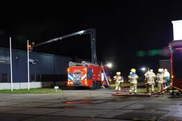 Brand bij recyclebedrijf in Wieringerwerf, 50 omwonenden geëvacueerd