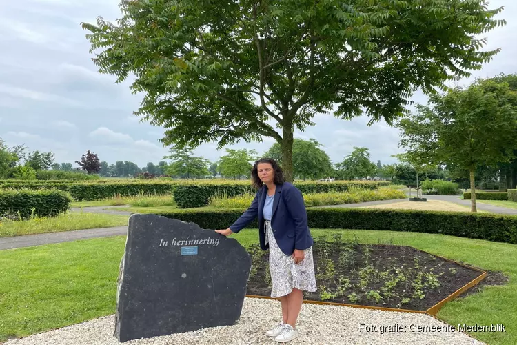 Uitstrooiveld op begraafplaats Opperdoes