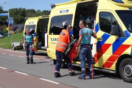 Fietser zwaargewond bij ongeval in Wervershoof, automobilist doorgereden