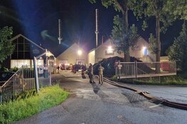 Opnieuw brand bij grasdrogerij Hartog in Lambertschaag, brandweer urenlang bezig