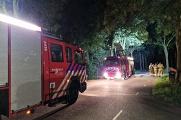 Opnieuw brand bij grasdrogerij Hartog in Lambertschaag, brandweer urenlang bezig