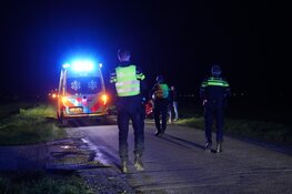 Ongeval tussen motorrijder en fietsers, twee gewonden