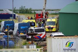 Bedrijfsongeval met zwaargewonde in Andijk