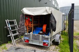 In Twisk gestolen aanhanger maand later aangetroffen in Oosterblokker