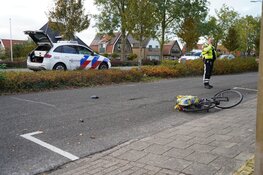 Fietser aangereden in Wervershoof, bestuurder bestelbus doorgereden