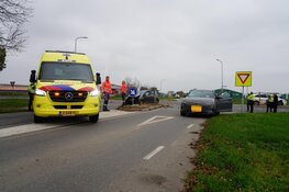 Ongeluk met veel schade op beruchte kruising in Wervershoof