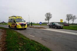 Ongeluk met veel schade op beruchte kruising in Wervershoof