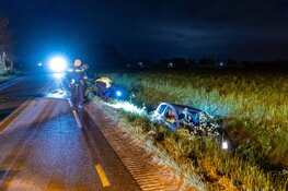 Lege auto aangetroffen in sloot Nibbixwoud