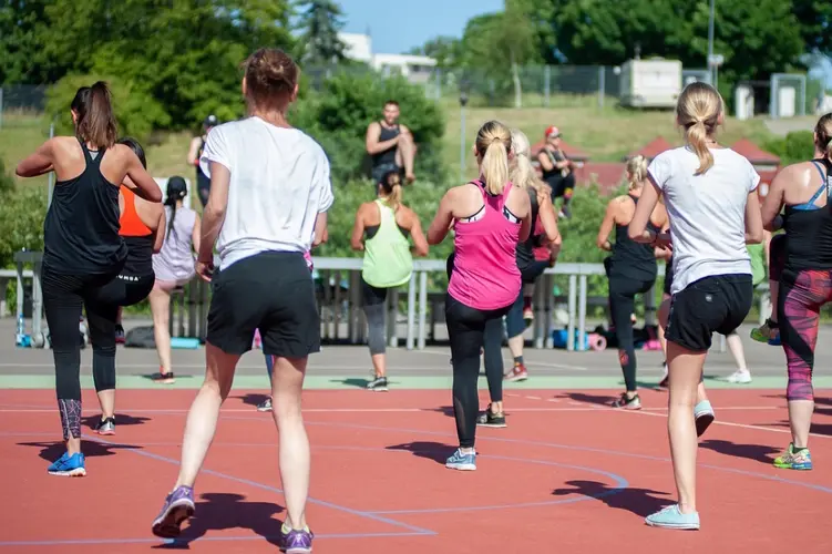 Activiteiten in beweegpark Midwoud tijdens Nationale Sportweek