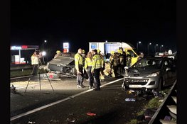 Veel schade bij zwaar ongeval op A7 bij Abbekerk