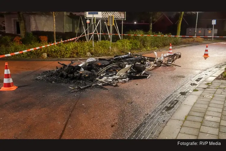 Caravan volledig uitgebrand in Opperdoes