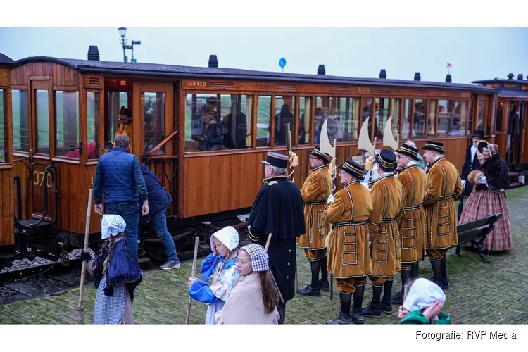 Sfeervol Dickensfeest brengt Medemblik terug naar Victoriaans Londen