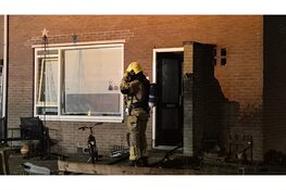 Meterkast vliegt in brand in woning in Medemblik