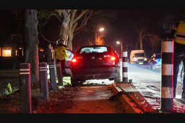 Automobiliste ramt meerdere paaltjes bij wegversmalling in Benningbroek