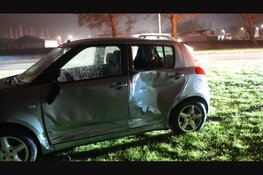 Ambulance loopt schade op na botsing op kruising in Medemblik