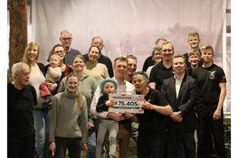 Oorlogsmuseum Medemblik ontvangt eerste cheque van de VriendenLoterij