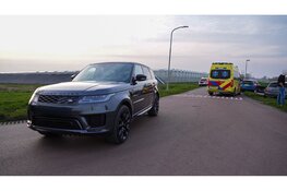 Twee auto's botsen op T splitsing in Wervershoof