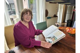Sietske Duyn-Leo schrijft openhartig over leven in ’t Hart van Onderdijk