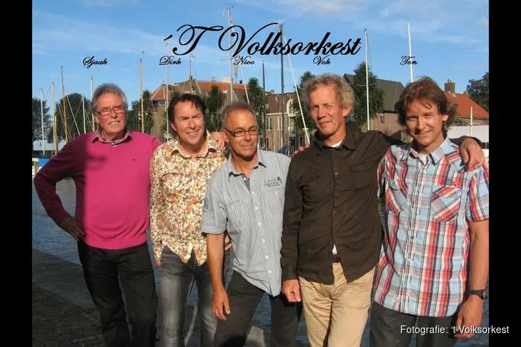 Zondagmiddag 2 augustus feest met de klanken van ‘t (Wervershoofs) Volksorkest bij Huis van Oud