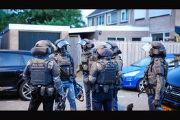 Aanhouding bij dubbele inval van arrestatieteam in Medemblik