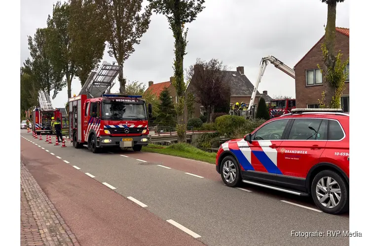 Veel rookontwikkeling bij woningbrand in Opperdoes