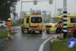 Automobilist bekneld bij ongeluk Zwaagdijk