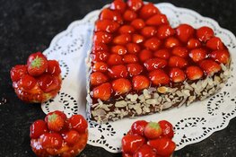 Verras de allerliefste moeder met een taart