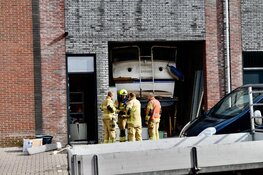 Brand in bedrijf industrieterrein Nibbixwoud