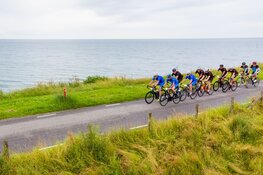 'n Skoftig mooi tochie: jubileumeditie Ronde van de Westfriese Omringdijk een groot succes!