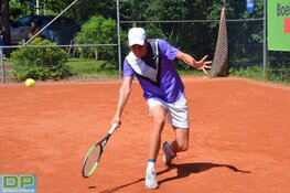 Madelief Hageman houdt regionale eer hoog in Hoorn. Herenfinale gaat tussen Deckers en Westerhof