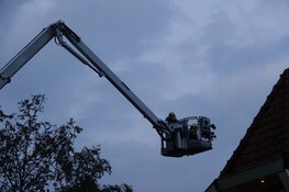 Schuurbrand door zonnepanelen in Andijk