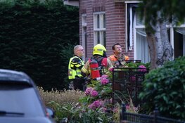 Schuurbrand door zonnepanelen in Andijk